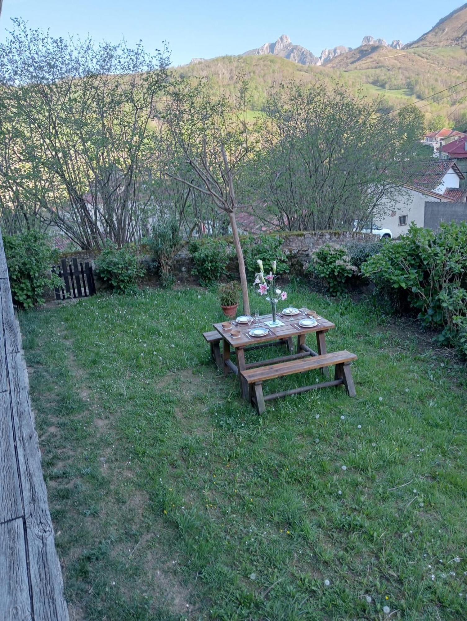 Palacio Rural De Inguanzo De Cabrales Βίλα Εξωτερικό φωτογραφία